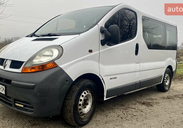 Белый Рено Трафик, объемом двигателя 1.87 л и пробегом 265 тыс. км за 6200 $, фото 12 на Automoto.ua