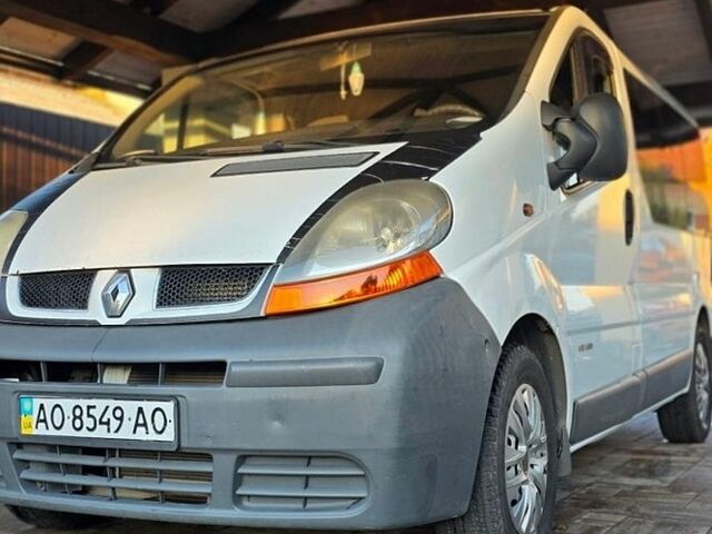Білий Рено Трафік, об'ємом двигуна 1.9 л та пробігом 377 тис. км за 5800 $, фото 16 на Automoto.ua