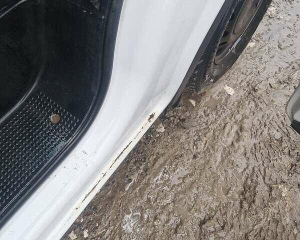 Белый Рено Трафик, объемом двигателя 1.87 л и пробегом 358 тыс. км за 6300 $, фото 9 на Automoto.ua