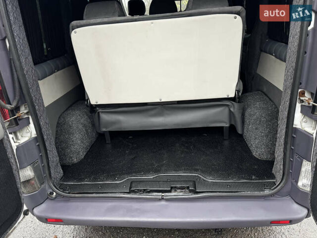 Белый Рено Трафик, объемом двигателя 1.9 л и пробегом 347 тыс. км за 7300 $, фото 67 на Automoto.ua