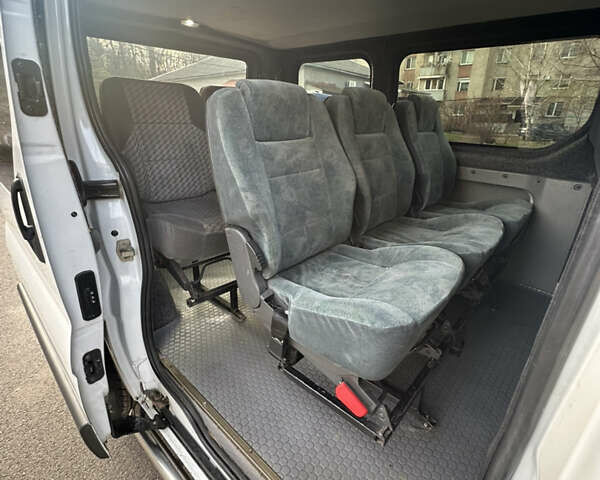 Білий Рено Трафік, об'ємом двигуна 1.87 л та пробігом 280 тис. км за 7300 $, фото 12 на Automoto.ua