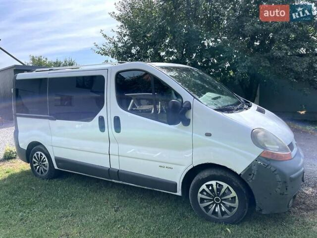 Рено Трафик 2004 в Черновцах на Automoto.ua Белый Рено Трафик, объемом двигателя 1.87 л и пробегом 456 тыс. км за 4500 $, фото 26 на Automoto.ua