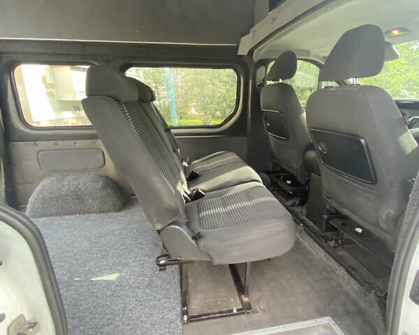 Белый Рено Трафик, объемом двигателя 1.9 л и пробегом 377 тыс. км за 7200 $, фото 9 на Automoto.ua