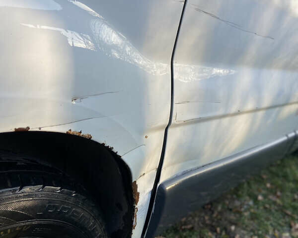 Білий Рено Трафік, об'ємом двигуна 1.9 л та пробігом 396 тис. км за 5200 $, фото 14 на Automoto.ua