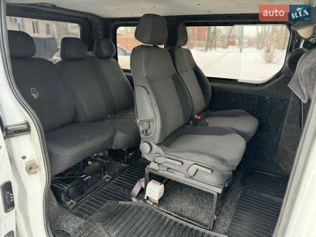 Білий Рено Трафік, об'ємом двигуна 1.87 л та пробігом 299 тис. км за 6499 $, фото 5 на Automoto.ua