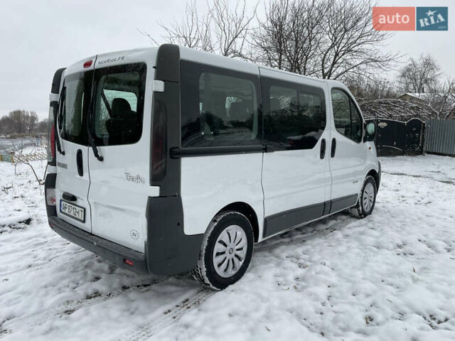 Белый Рено Трафик, объемом двигателя 1.87 л и пробегом 398 тыс. км за 6800 $, фото 5 на Automoto.ua