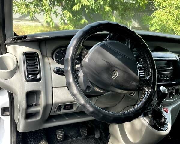 Білий Рено Трафік, об'ємом двигуна 1.9 л та пробігом 455 тис. км за 5200 $, фото 30 на Automoto.ua