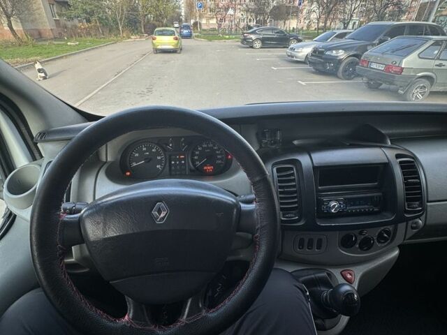 Белый Рено Трафик, объемом двигателя 1.9 л и пробегом 280 тыс. км за 7300 $, фото 13 на Automoto.ua