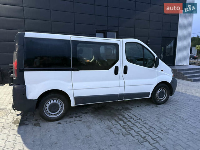 Белый Рено Трафик, объемом двигателя 1.87 л и пробегом 310 тыс. км за 3800 $, фото 13 на Automoto.ua