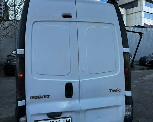 Белый Рено Трафик, объемом двигателя 1.87 л и пробегом 300 тыс. км за 6200 $, фото 19 на Automoto.ua