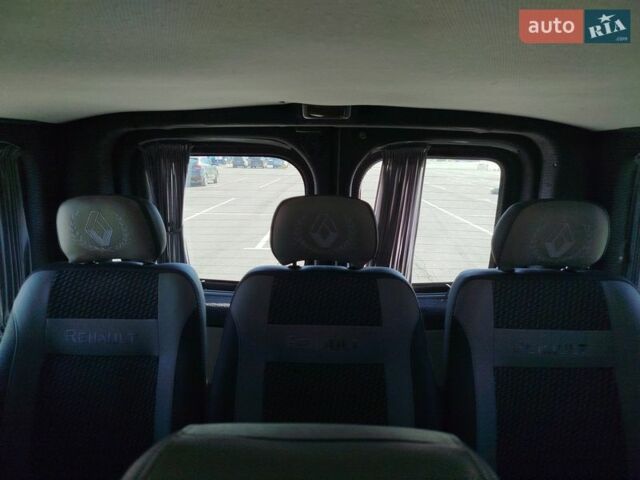 Білий Рено Трафік, об'ємом двигуна 1.87 л та пробігом 303 тис. км за 7600 $, фото 13 на Automoto.ua