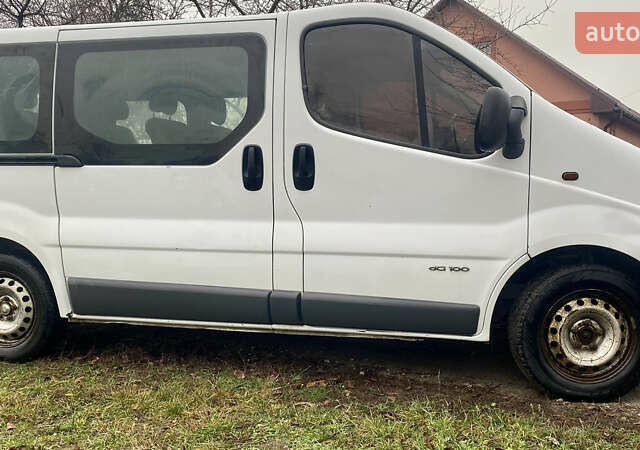 Белый Рено Трафик, объемом двигателя 1.87 л и пробегом 265 тыс. км за 6200 $, фото 9 на Automoto.ua