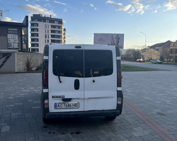 Белый Рено Трафик, объемом двигателя 1.87 л и пробегом 550 тыс. км за 5999 $, фото 11 на Automoto.ua