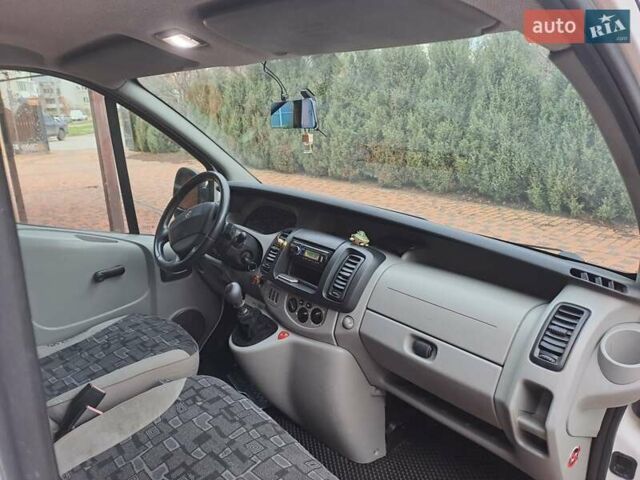 Белый Рено Трафик, объемом двигателя 1.9 л и пробегом 329 тыс. км за 6500 $, фото 10 на Automoto.ua