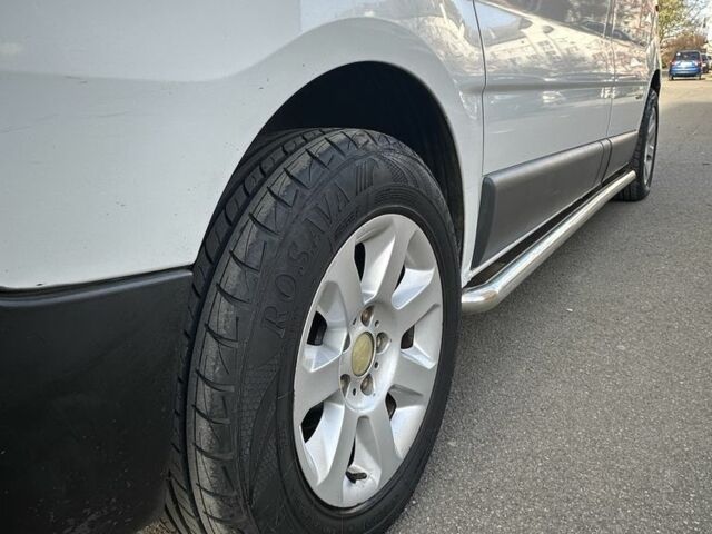 Белый Рено Трафик, объемом двигателя 1.9 л и пробегом 280 тыс. км за 7300 $, фото 21 на Automoto.ua