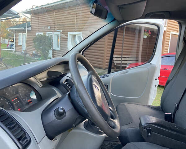 Білий Рено Трафік, об'ємом двигуна 1.9 л та пробігом 396 тис. км за 5200 $, фото 9 на Automoto.ua