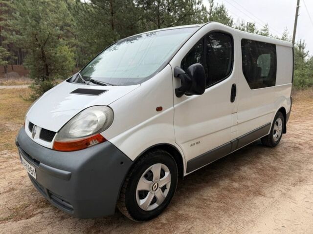 Белый Рено Трафик, объемом двигателя 1.9 л и пробегом 278 тыс. км за 5950 $, фото 1 на Automoto.ua