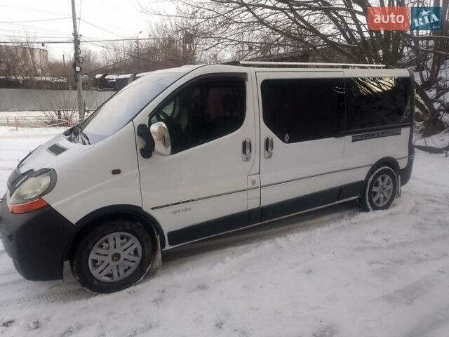 Білий Рено Трафік, об'ємом двигуна 1.9 л та пробігом 272 тис. км за 6500 $, фото 2 на Automoto.ua
