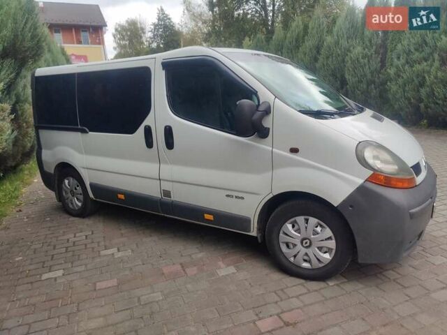 Белый Рено Трафик, объемом двигателя 1.9 л и пробегом 311 тыс. км за 7200 $, фото 5 на Automoto.ua