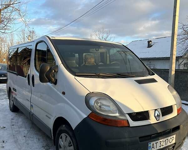 Белый Рено Трафик, объемом двигателя 1.87 л и пробегом 366 тыс. км за 5600 $, фото 2 на Automoto.ua