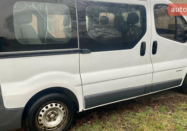 Белый Рено Трафик, объемом двигателя 1.87 л и пробегом 265 тыс. км за 6200 $, фото 8 на Automoto.ua
