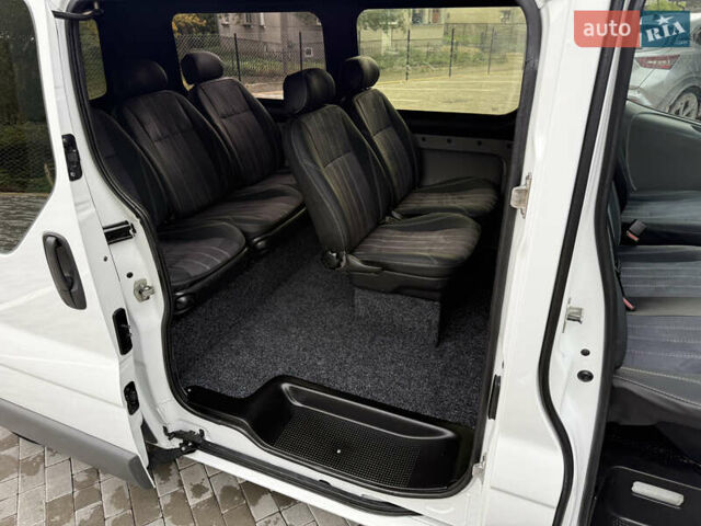 Белый Рено Трафик, объемом двигателя 1.9 л и пробегом 378 тыс. км за 8199 $, фото 29 на Automoto.ua
