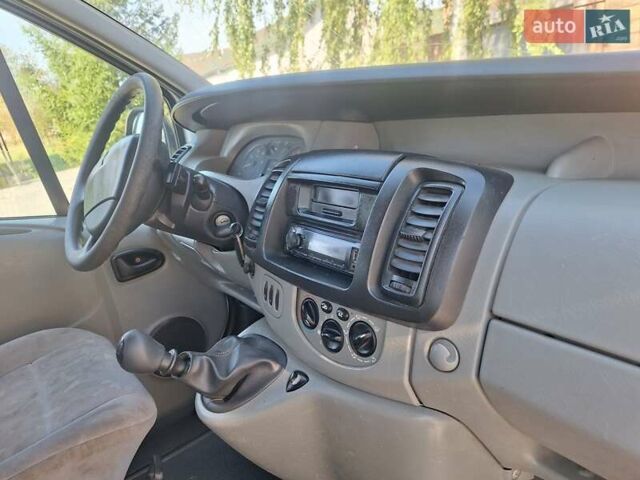 Белый Рено Трафик, объемом двигателя 1.87 л и пробегом 310 тыс. км за 4000 $, фото 27 на Automoto.ua