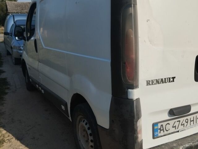 Білий Рено Трафік, об'ємом двигуна 1.9 л та пробігом 339 тис. км за 3918 $, фото 4 на Automoto.ua
