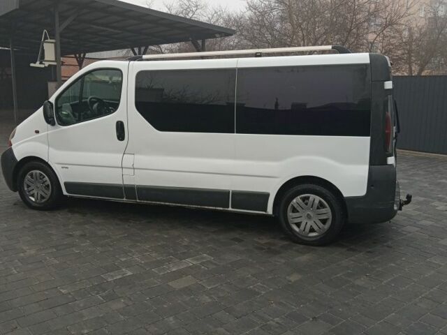 Белый Рено Трафик, объемом двигателя 1.9 л и пробегом 440 тыс. км за 6800 $, фото 6 на Automoto.ua