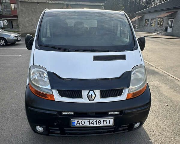 Білий Рено Трафік, об'ємом двигуна 1.87 л та пробігом 280 тис. км за 7300 $, фото 6 на Automoto.ua