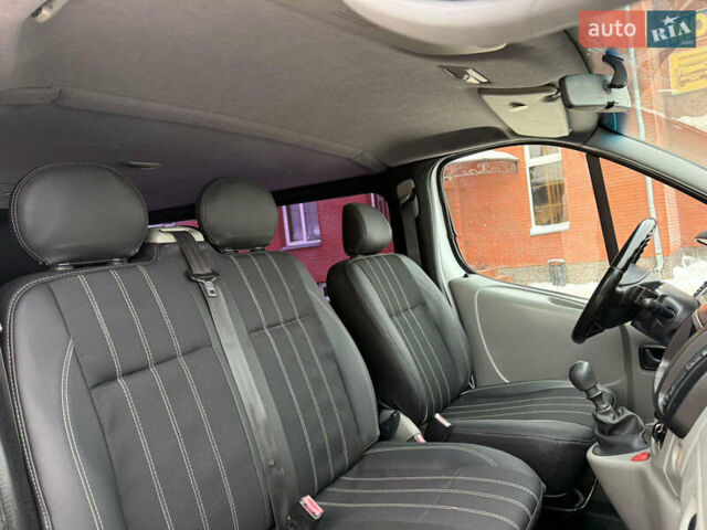 Білий Рено Трафік, об'ємом двигуна 1.9 л та пробігом 458 тис. км за 7999 $, фото 32 на Automoto.ua