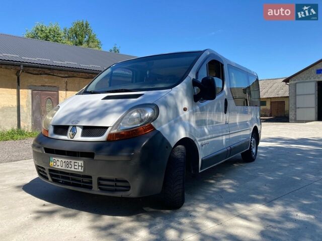 Білий Рено Трафік, об'ємом двигуна 1.87 л та пробігом 222 тис. км за 6650 $, фото 1 на Automoto.ua