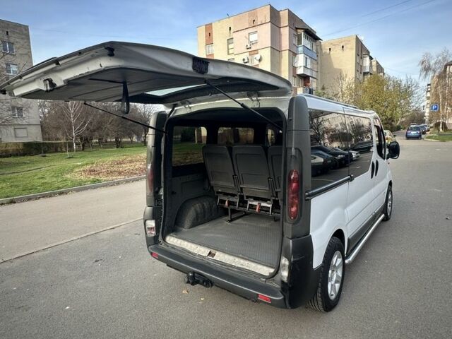 Белый Рено Трафик, объемом двигателя 1.9 л и пробегом 280 тыс. км за 7300 $, фото 19 на Automoto.ua