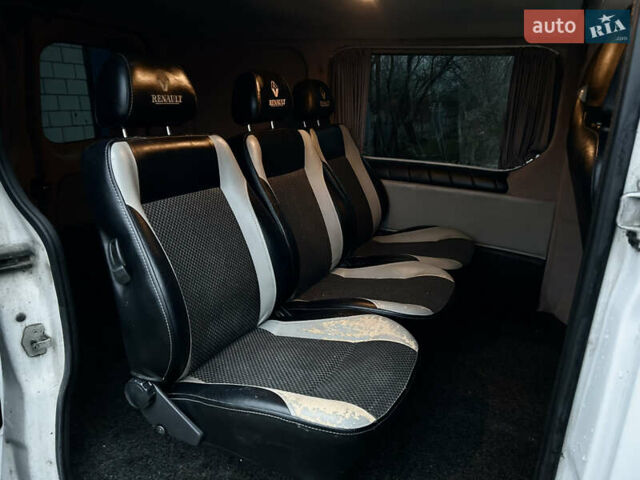 Білий Рено Трафік, об'ємом двигуна 1.9 л та пробігом 354 тис. км за 6500 $, фото 18 на Automoto.ua