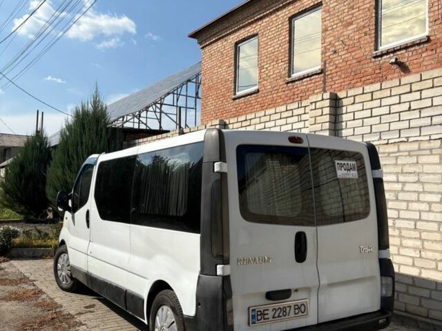 Білий Рено Трафік, об'ємом двигуна 1.9 л та пробігом 350 тис. км за 6500 $, фото 1 на Automoto.ua