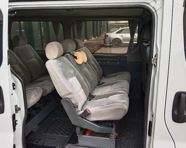 Білий Рено Трафік, об'ємом двигуна 1.9 л та пробігом 381 тис. км за 8500 $, фото 14 на Automoto.ua