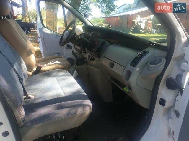 Белый Рено Трафик, об'ємом двигуна 1.9 л та пробігом 202 тис. км за 3700 $, фото 10 на Automoto.ua