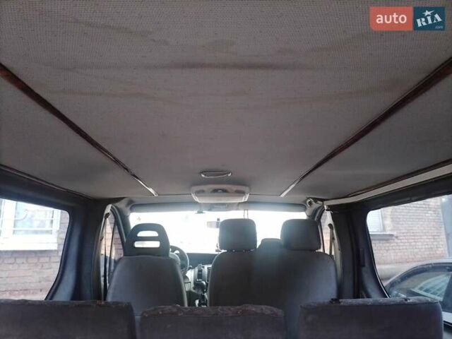 Білий Рено Трафік, об'ємом двигуна 1.9 л та пробігом 360 тис. км за 6300 $, фото 9 на Automoto.ua