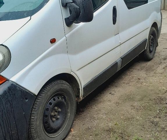 Белый Рено Трафик, объемом двигателя 0 л и пробегом 454 тыс. км за 6500 $, фото 1 на Automoto.ua