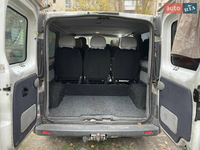 Белый Рено Трафик, объемом двигателя 0 л и пробегом 475 тыс. км за 5400 $, фото 22 на Automoto.ua