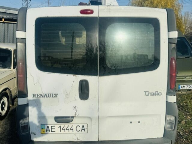 Білий Рено Трафік, об'ємом двигуна 1.9 л та пробігом 200 тис. км за 3700 $, фото 4 на Automoto.ua