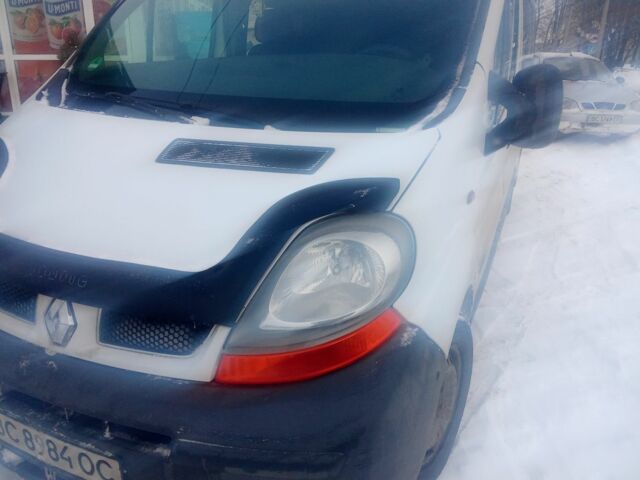 Белый Рено Трафик, объемом двигателя 1.9 л и пробегом 280 тыс. км за 6100 $, фото 3 на Automoto.ua