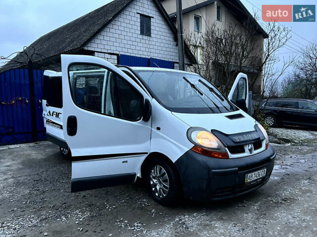 Білий Рено Трафік, об'ємом двигуна 1.9 л та пробігом 354 тис. км за 6500 $, фото 21 на Automoto.ua