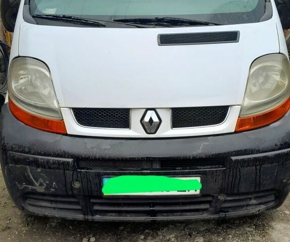 Белый Рено Трафик, объемом двигателя 0 л и пробегом 454 тыс. км за 6500 $, фото 3 на Automoto.ua