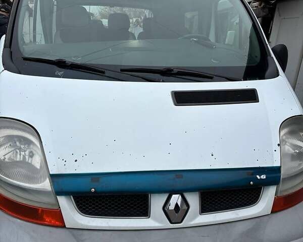 Белый Рено Трафик, объемом двигателя 0 л и пробегом 475 тыс. км за 5400 $, фото 2 на Automoto.ua