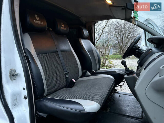Білий Рено Трафік, об'ємом двигуна 1.9 л та пробігом 354 тис. км за 6500 $, фото 15 на Automoto.ua