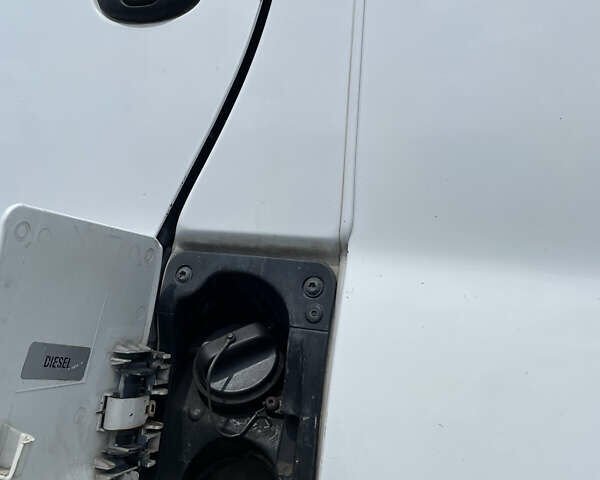 Білий Рено Трафік, об'ємом двигуна 1.9 л та пробігом 426 тис. км за 6300 $, фото 23 на Automoto.ua