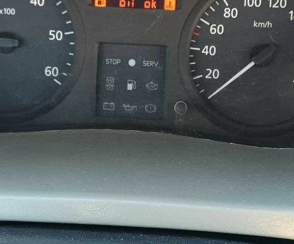 Білий Рено Трафік, об'ємом двигуна 0 л та пробігом 202 тис. км за 3700 $, фото 4 на Automoto.ua