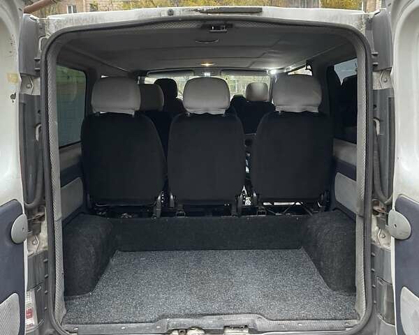 Белый Рено Трафик, объемом двигателя 0 л и пробегом 475 тыс. км за 5400 $, фото 24 на Automoto.ua