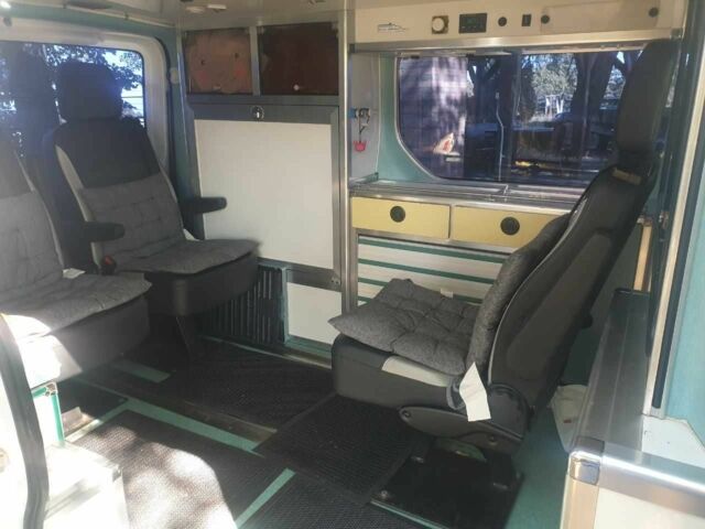 Білий Рено Трафік, об'ємом двигуна 0 л та пробігом 202 тис. км за 3700 $, фото 8 на Automoto.ua